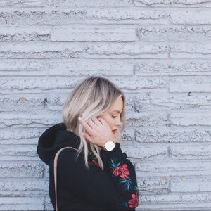 Black VOLCOM embroidered floral sweatshirt